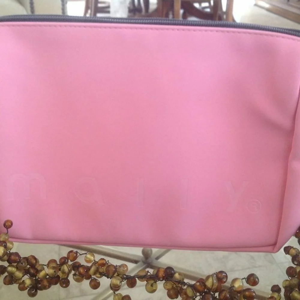 Mally Beauty Large Pink Cosmetics Makeup Bag — BRAND NEW